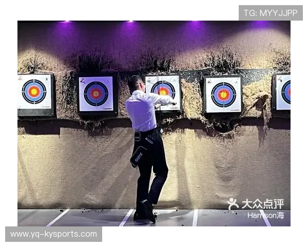 射箭俱乐部完善场馆安全检查与应急预案演练，射箭馆前台
